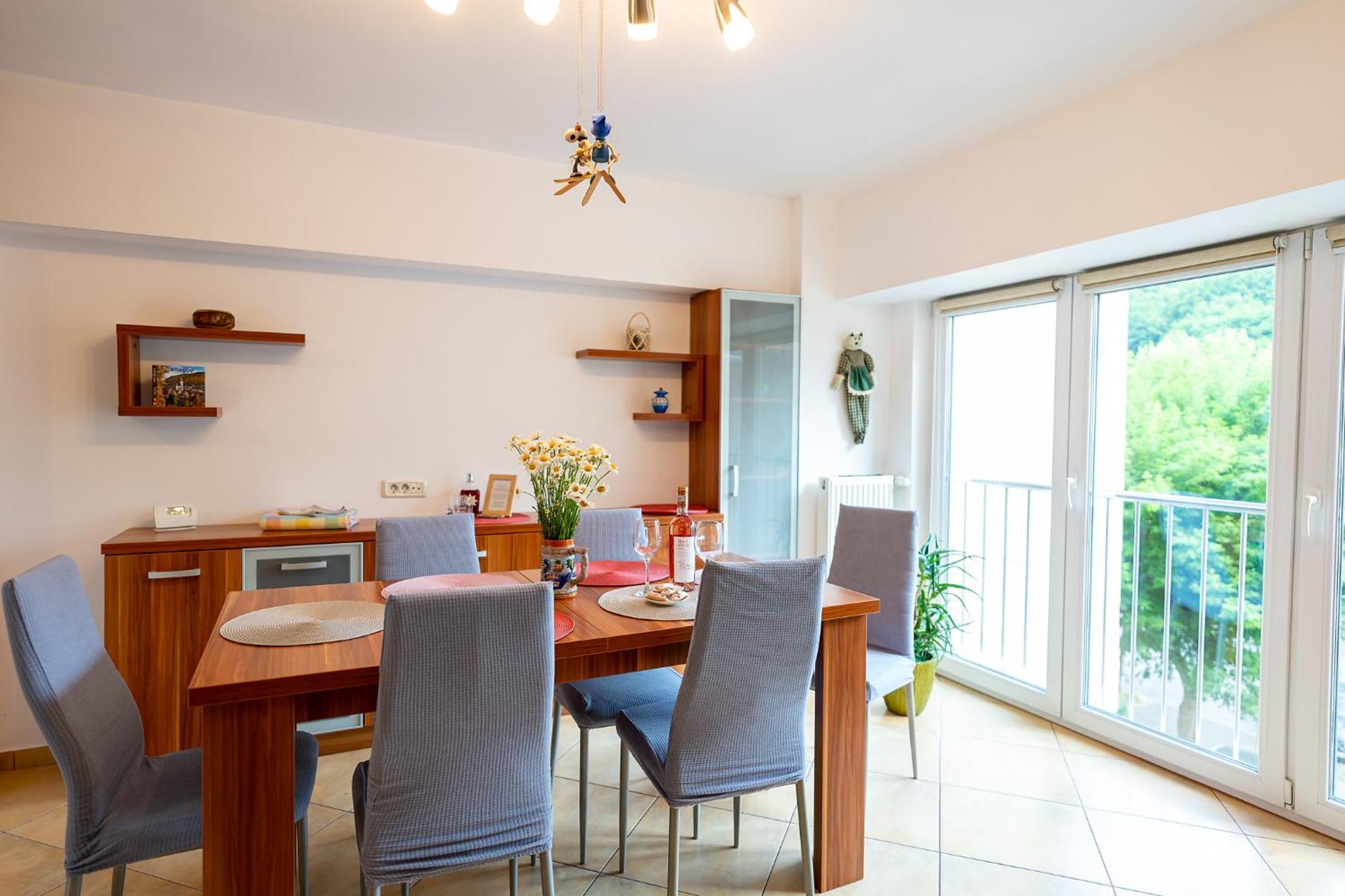 Metropolitan Wildscape View Apartment Brasov Bagian luar foto