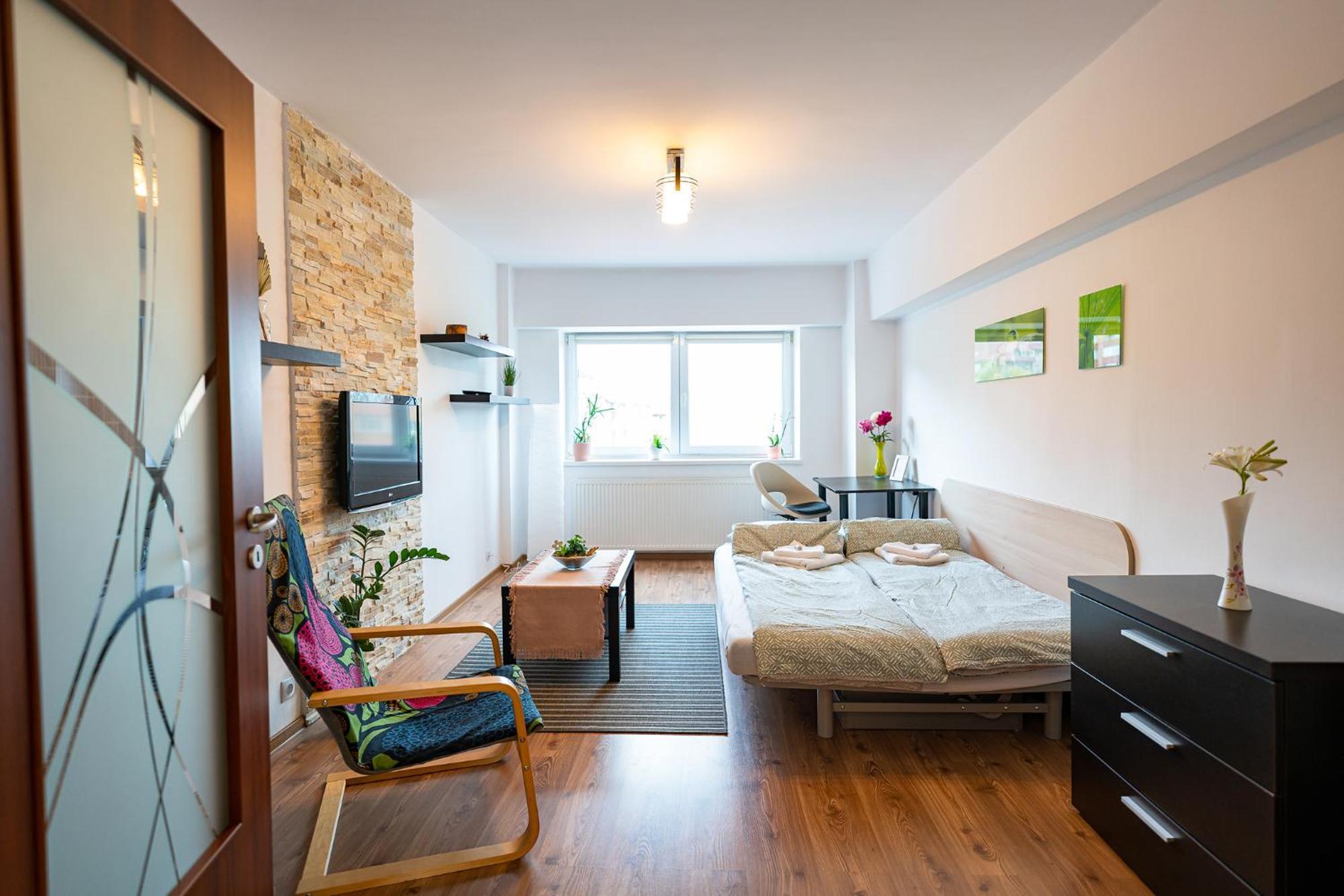 Metropolitan Wildscape View Apartment Brasov Bagian luar foto